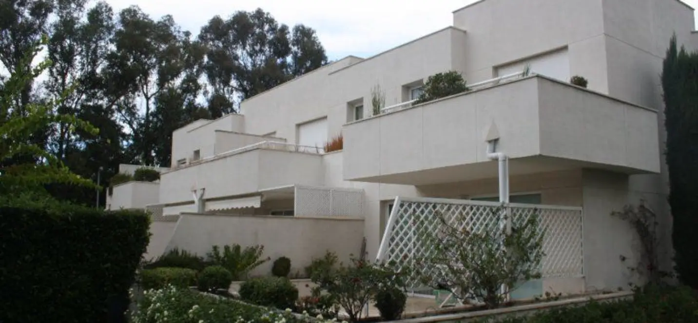 Venta de casa pareada en Estepona 2
