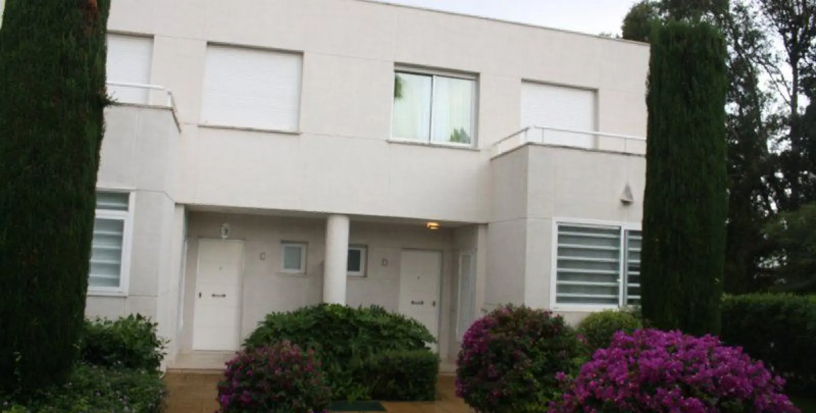 Продажа дома на две семьи в Estepona 10