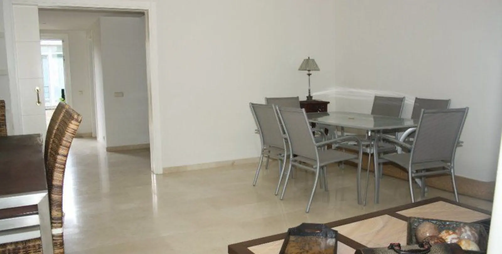 Продажа дома на две семьи в Estepona 13