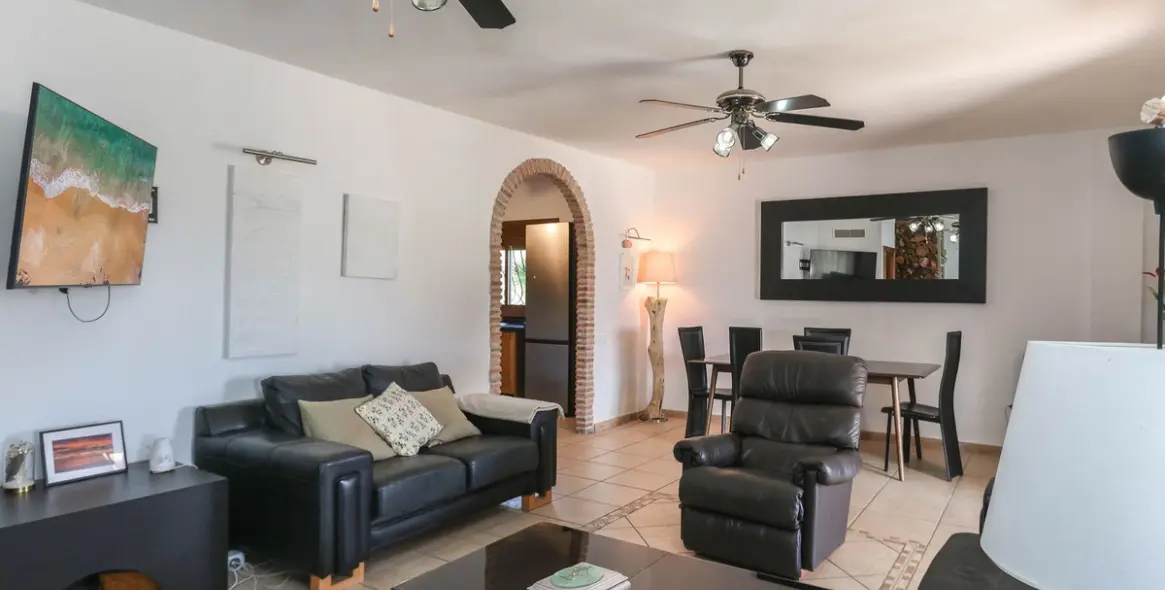 Sale of detached villa in Alozaina 15