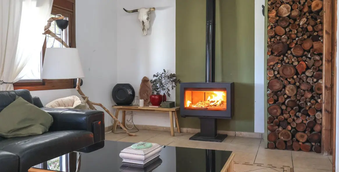 Sale of detached villa in Alozaina 13