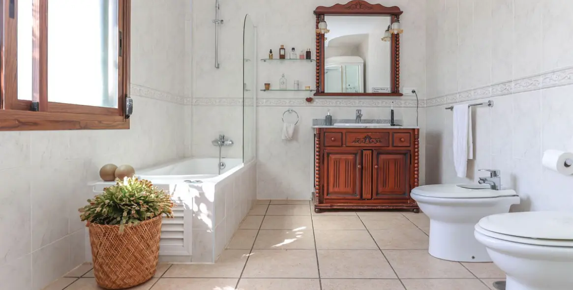 Sale of detached villa in Alozaina 26
