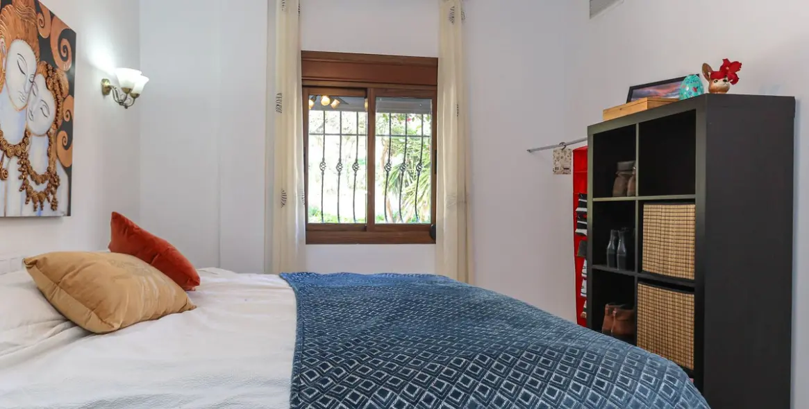 Sale of detached villa in Alozaina 29