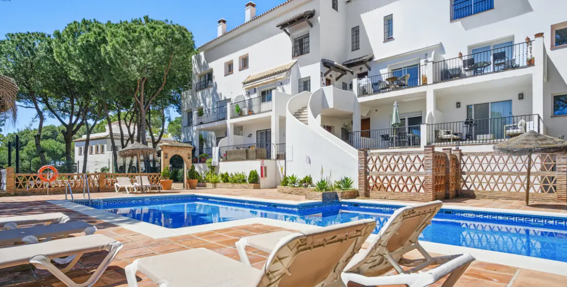 Sale of penthouse duplex in Nueva Andalucía 4