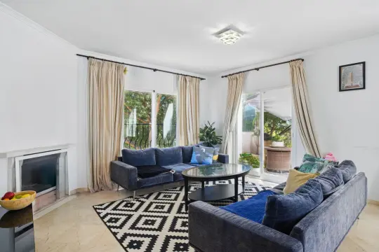 Image 2 thumb