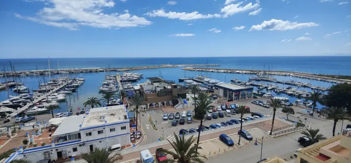 Middle floor apartment R5022004 0