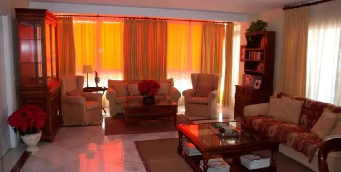 Sale of middle floor apartment in Marbella 5