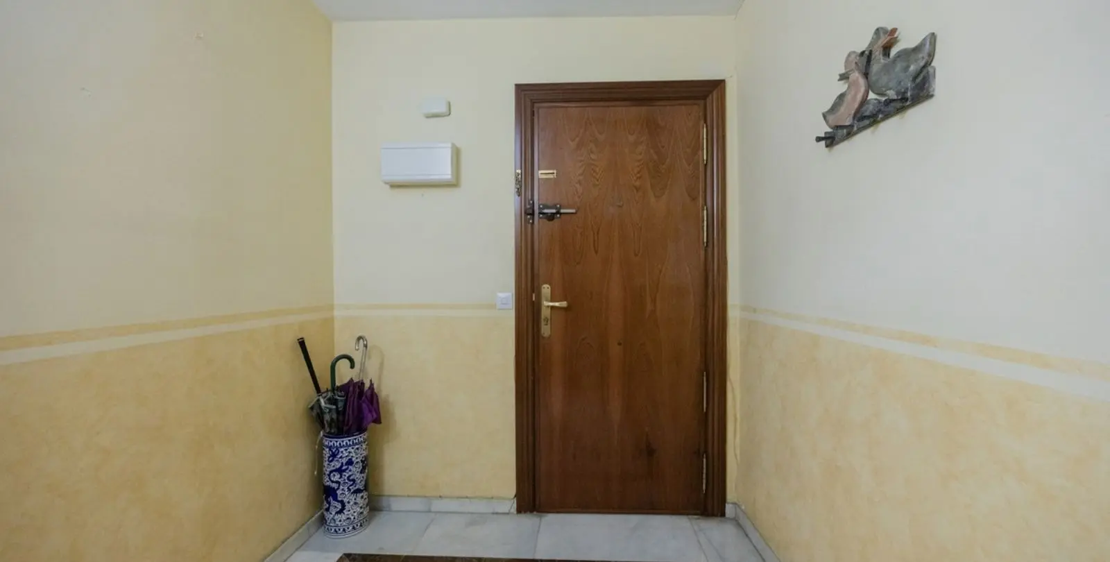 Venta de apartamento en planta media en Marbella 4