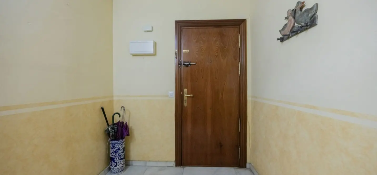 Venta de apartamento en planta media en Marbella 3