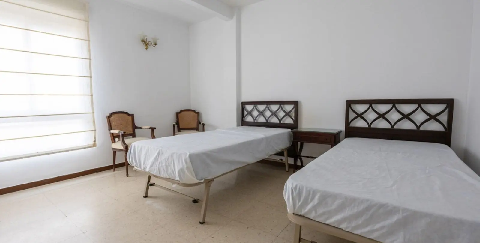 Venta de apartamento en planta media en Marbella 11