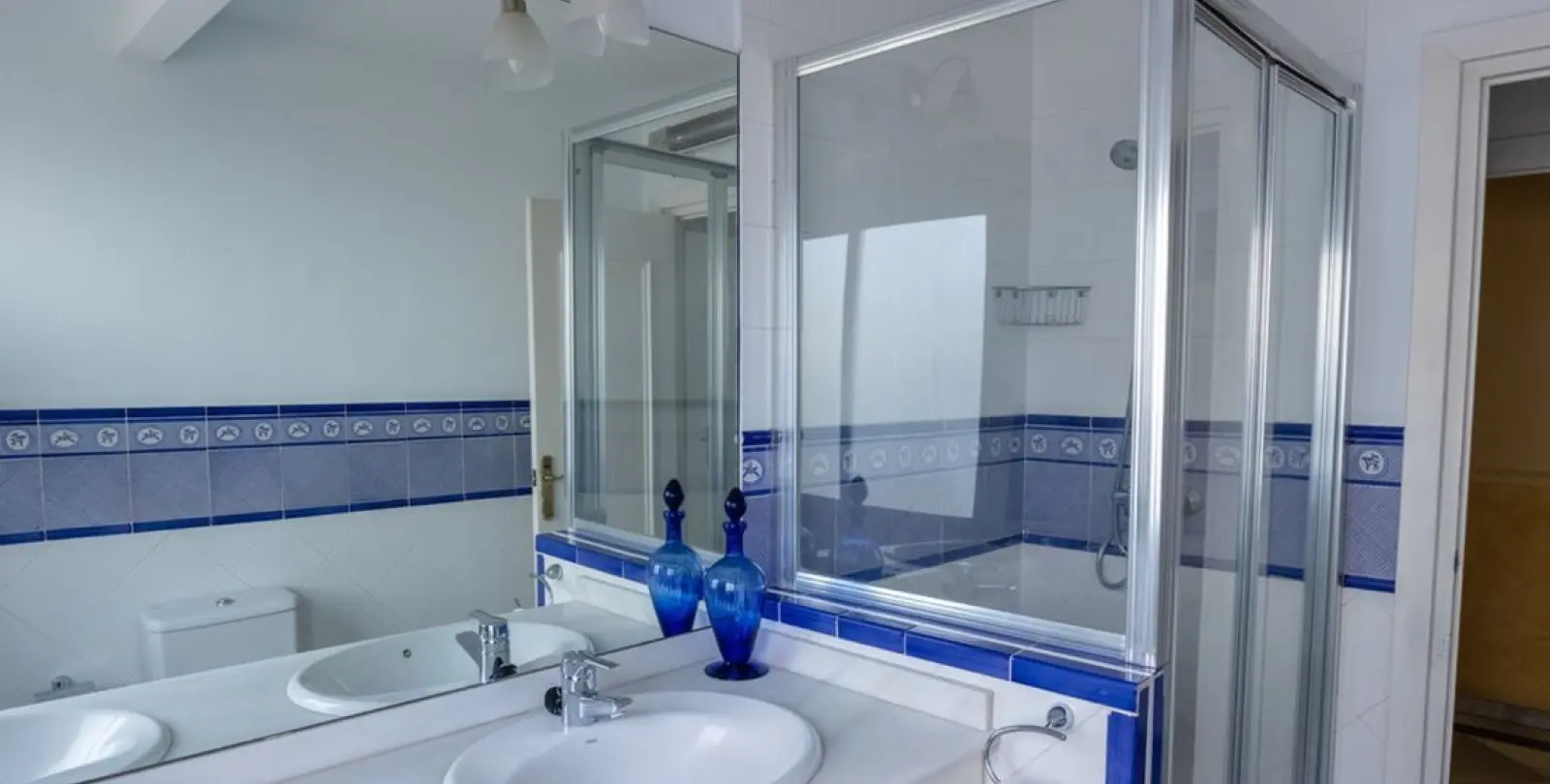 Venta de apartamento en planta media en Marbella 15