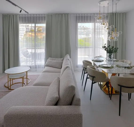 Middle floor apartment R5043841