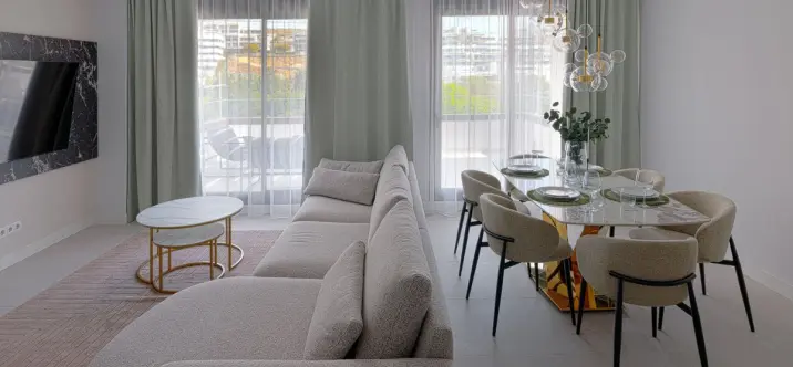 Middle floor apartment R5043841 0