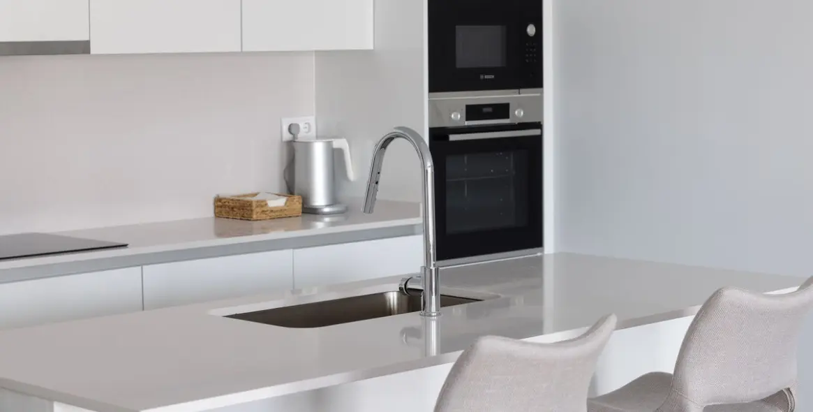 Sale of middle floor apartment in Estepona (district Estepona) 6