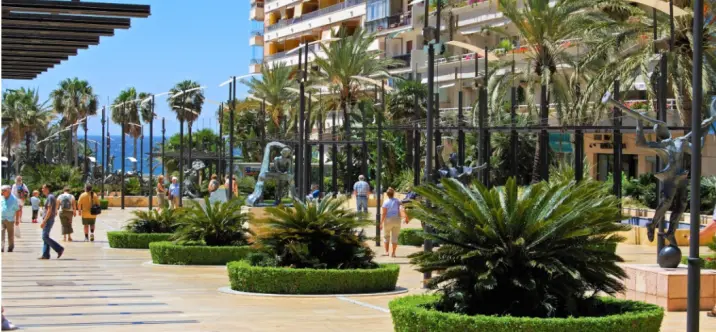 Продажа апартаментов на среднем этаже в Marbella 0