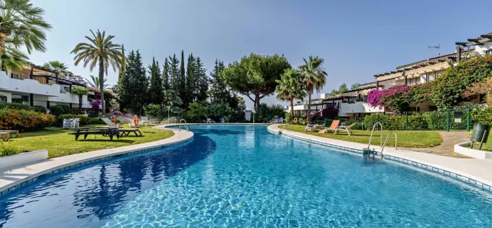 Sale of ground floor apartment in Sierra Blanca 0