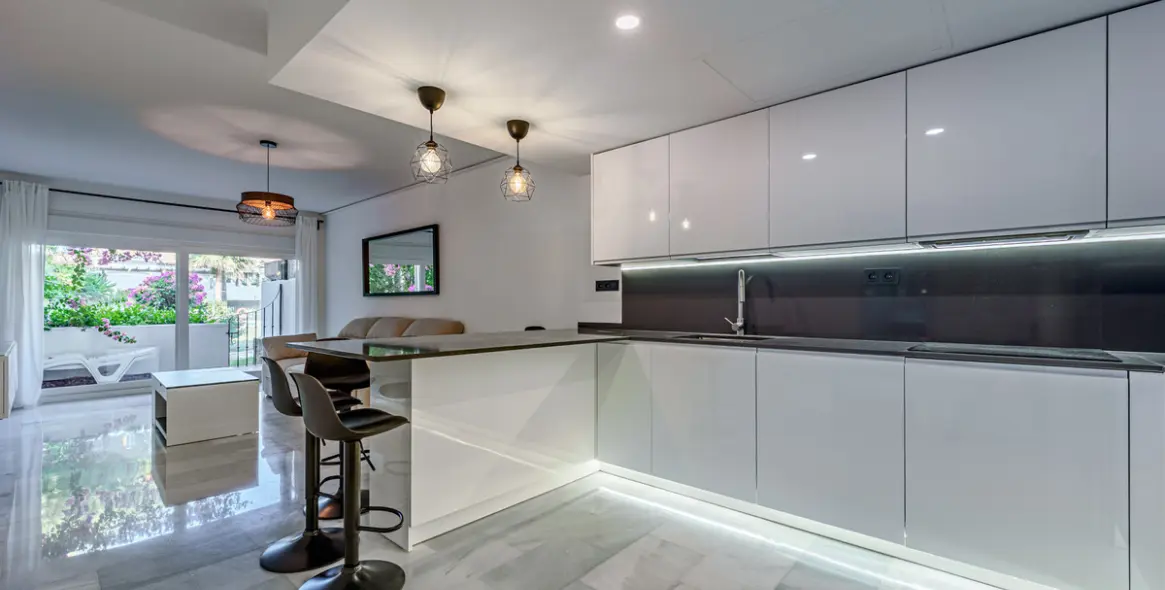 Sale of ground floor apartment in Sierra Blanca 3