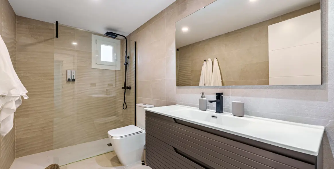 Sale of ground floor apartment in Sierra Blanca 10