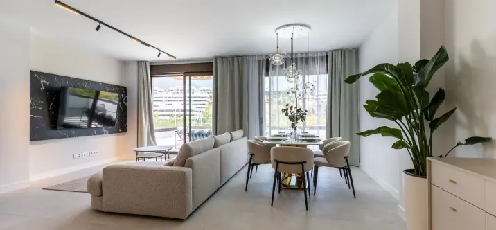 Middle floor apartment R5074156 2