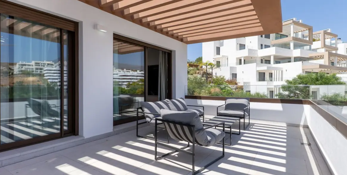 Sale of middle floor apartment in Estepona (district Estepona) 10