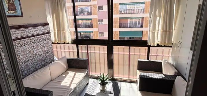Venta de apartamento en planta media en Málaga 0