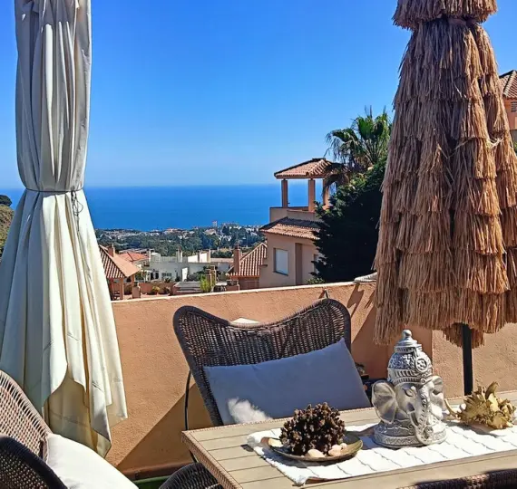 Venta de ático en Calahonda