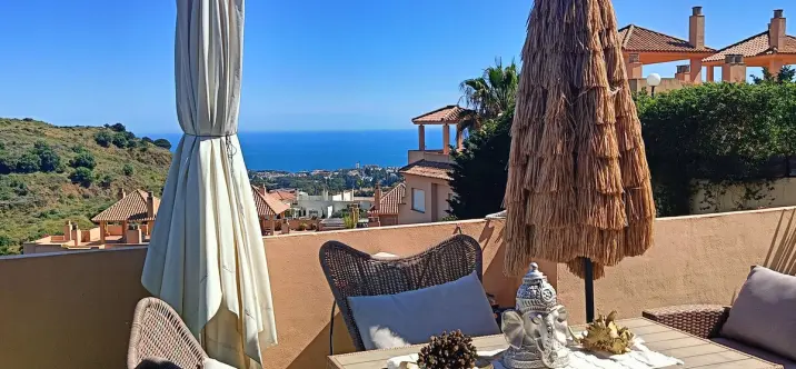 Venta de ático en Calahonda 2