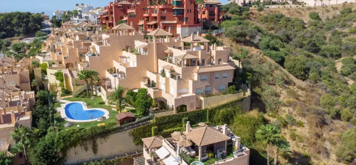 Venta de ático en Calahonda 4