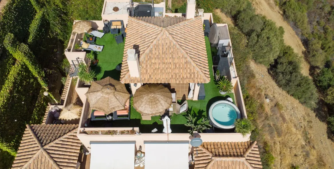 Продажа пентхауса в Calahonda 9