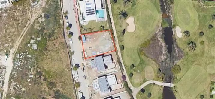 Sale of residential plot in El Paraiso 0