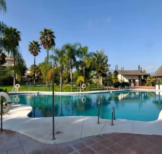 Sale of residential plot in El Paraiso