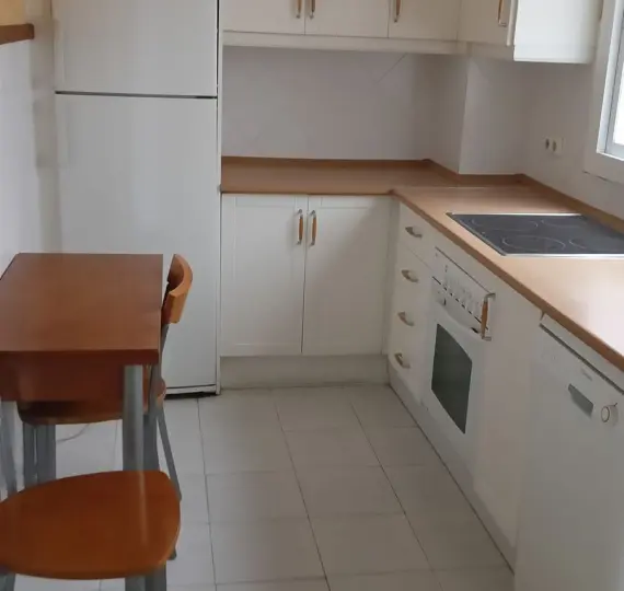 Sale of middle floor apartment in Marbella