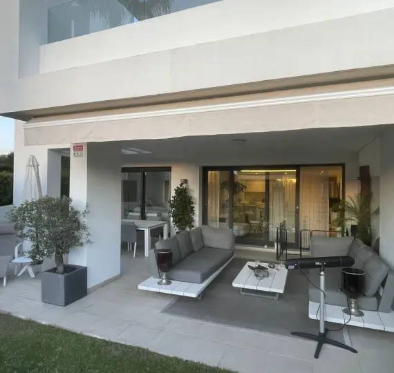 Продажа апартаментов на первом этаже в Atalaya