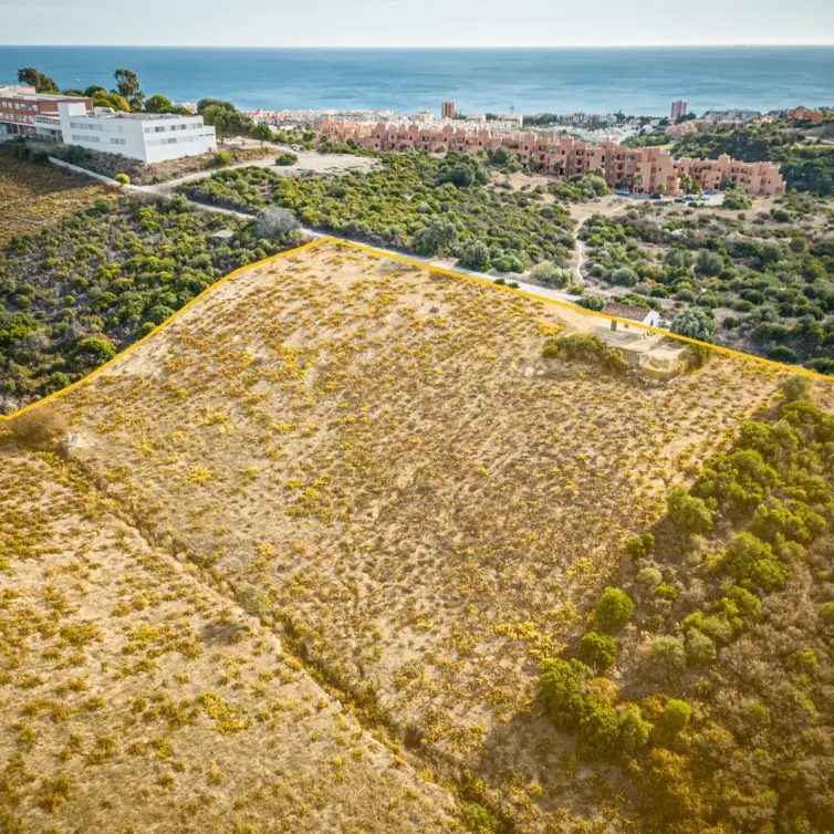 Sale of finca - cortijo in Manilva