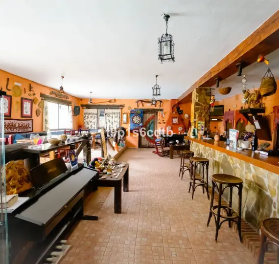 Venta de hotel en Valle de Abdalajis