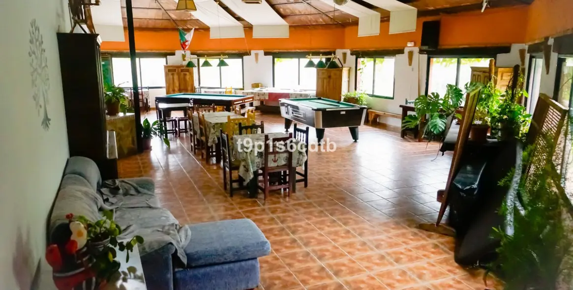 Sale of hotel in Valle de Abdalajis 9