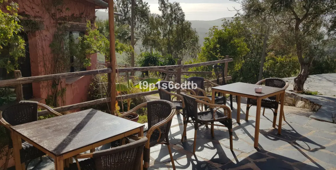 Sale of hotel in Valle de Abdalajis 20