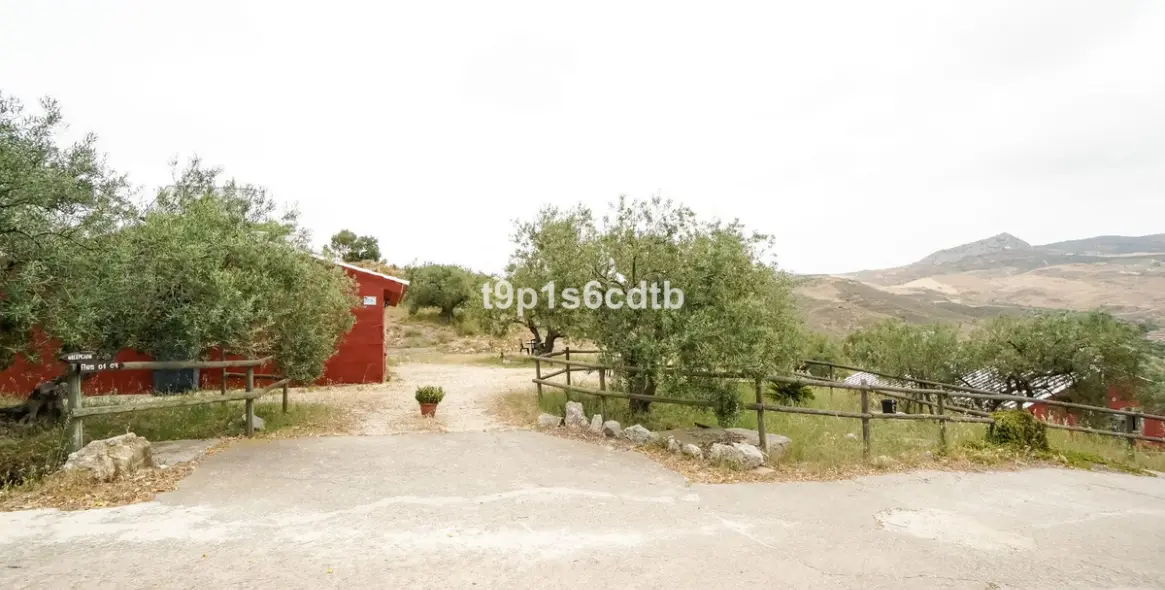 Продажа отеля в Valle de Abdalajis 14