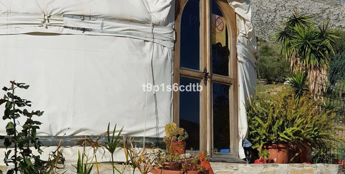 Sale of hotel in Valle de Abdalajis 36