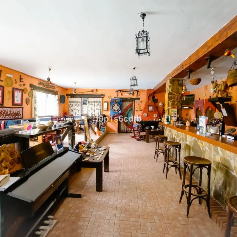 Venta de hotel en Valle de Abdalajis