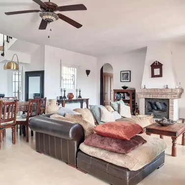 Sale of detached villa in Arenas