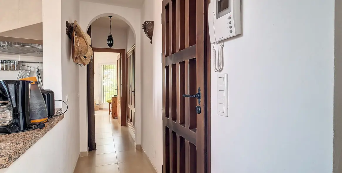 Sale of detached villa in Arenas 11