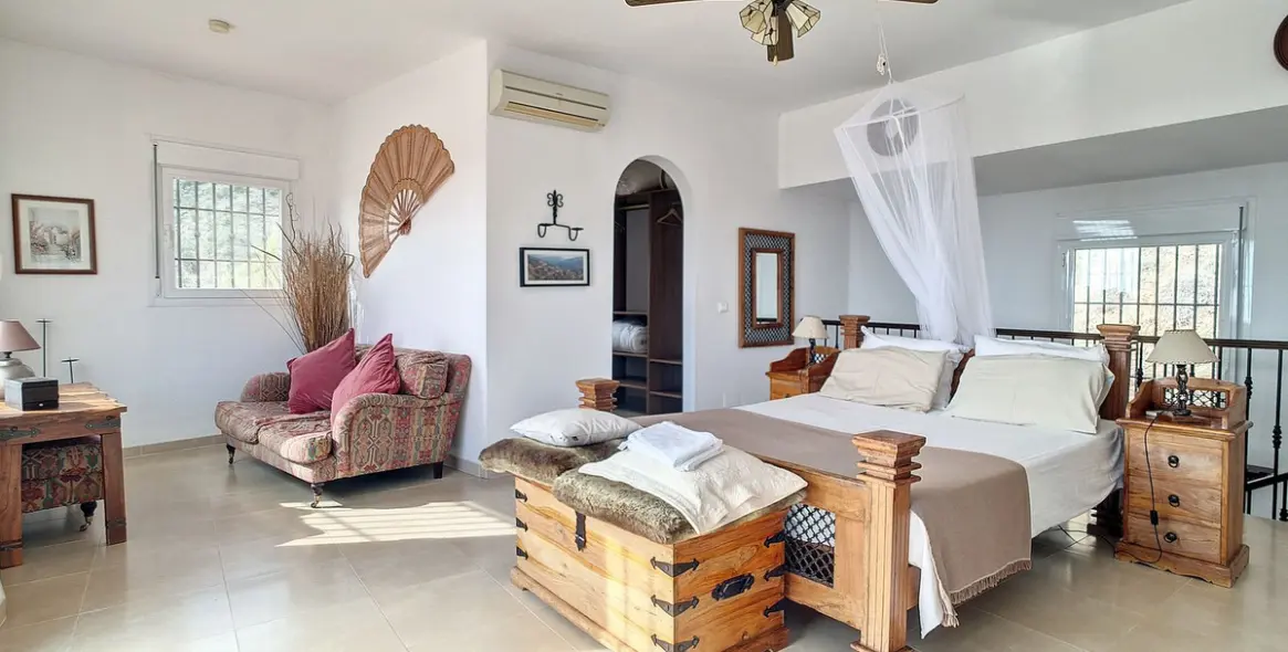 Venta de villa independiente en Arenas 25