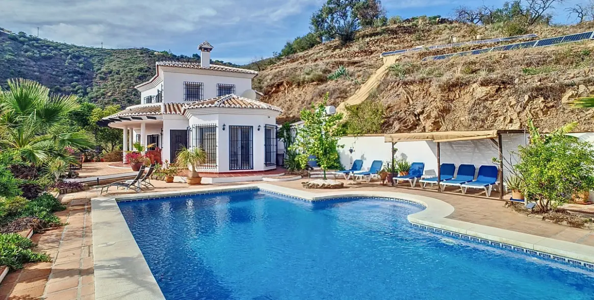 Venta de villa independiente en Arenas 45