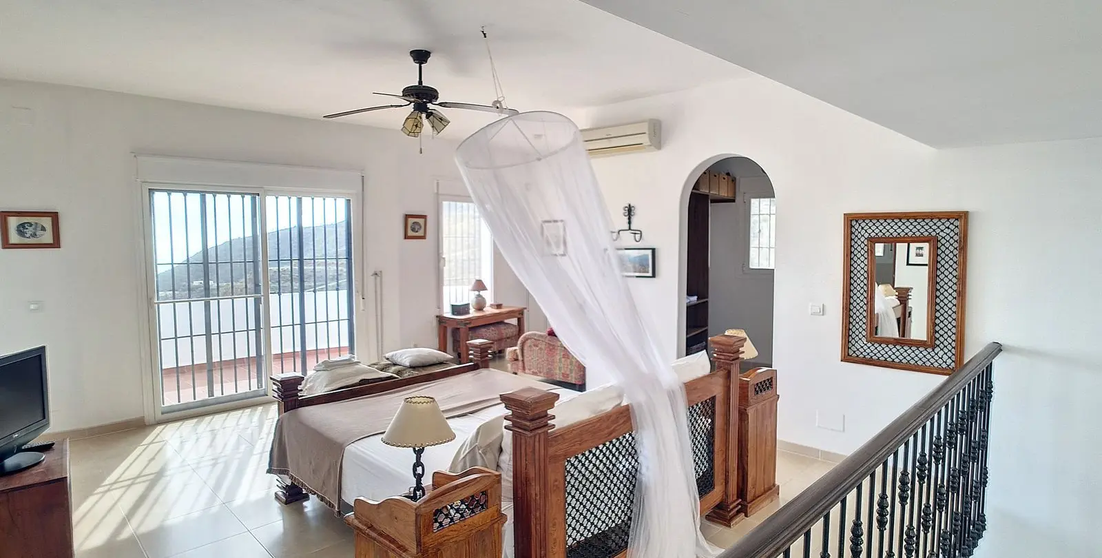 Sale of detached villa in Arenas 21