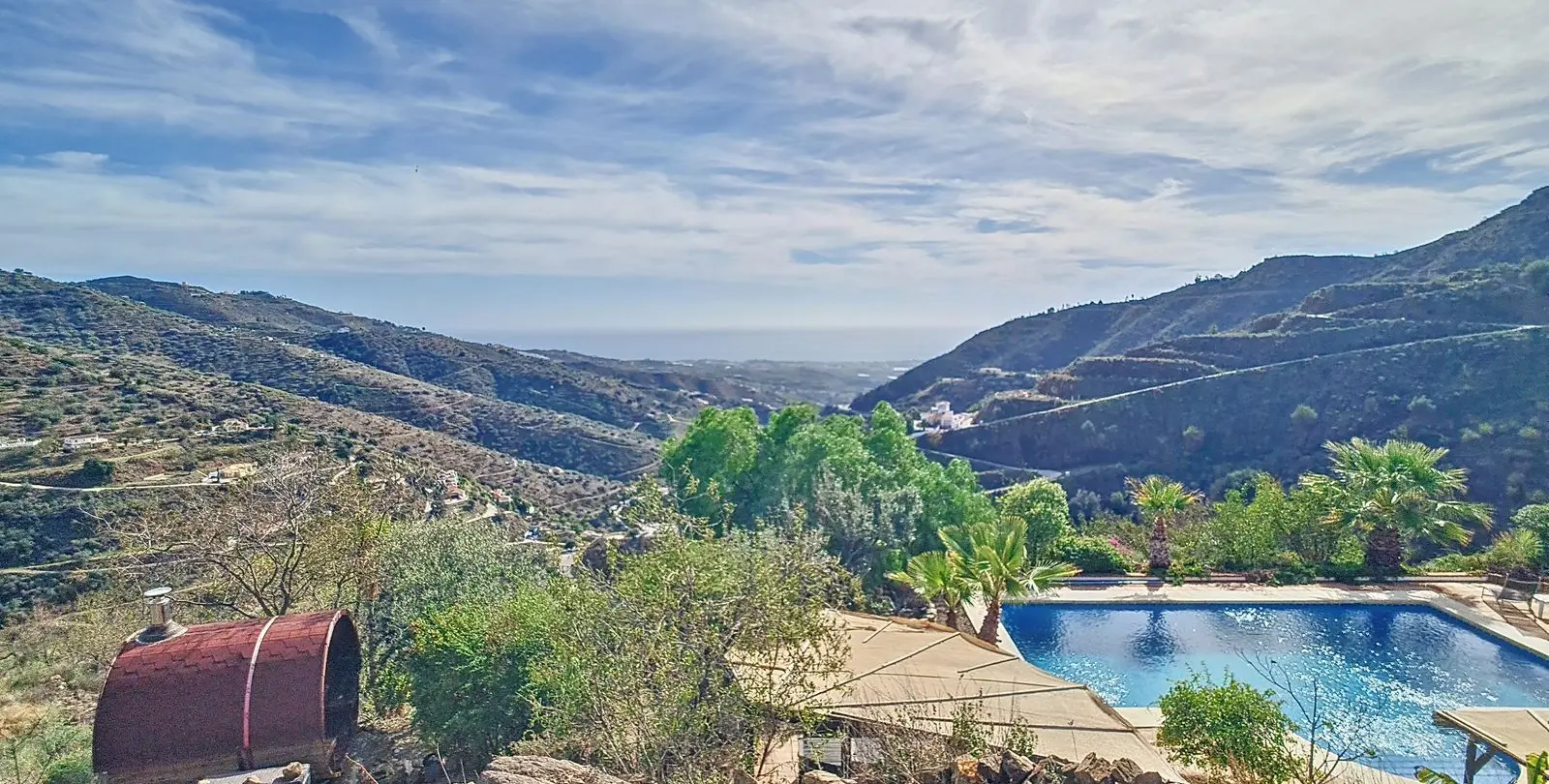 Sale of detached villa in Arenas 37