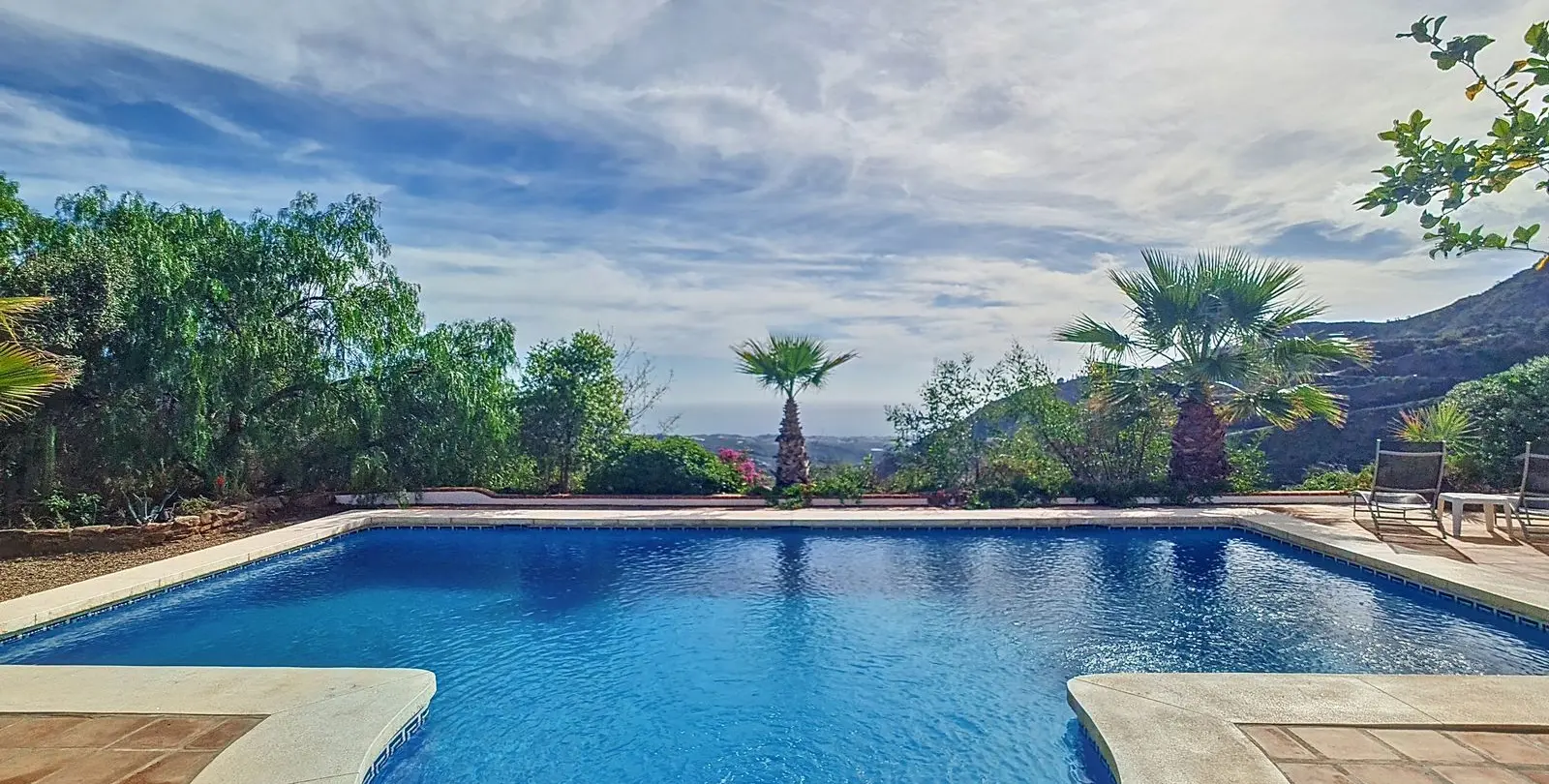 Sale of detached villa in Arenas 40