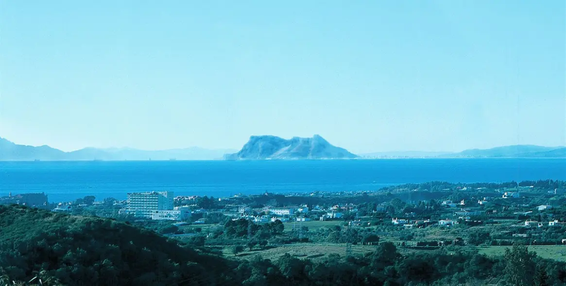 Продажа  жилого участка в Estepona (район Selwo) 4