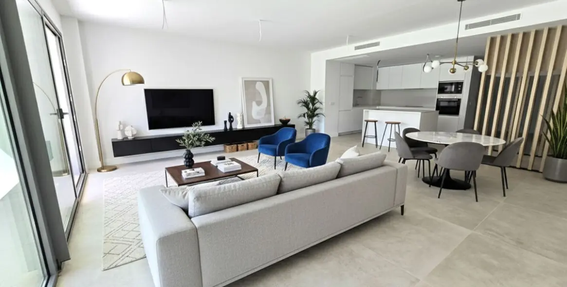 Sale of semi-detached house in El Chaparral 1