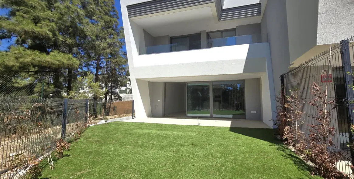 Sale of semi-detached house in El Chaparral 2